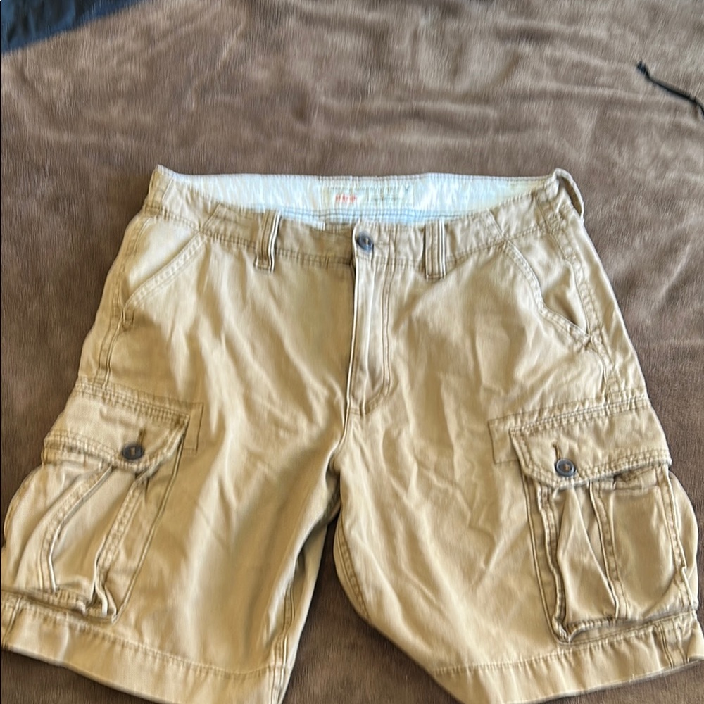 Men's Tan Cargo Shorts
